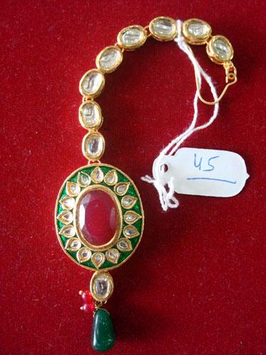 GoldRushDenver's tweet photo. What is the significance of jewelry in India? http://t.co/fCbEeikOe9 #jewelry #India http://t.co/jC2Z1AFxPN