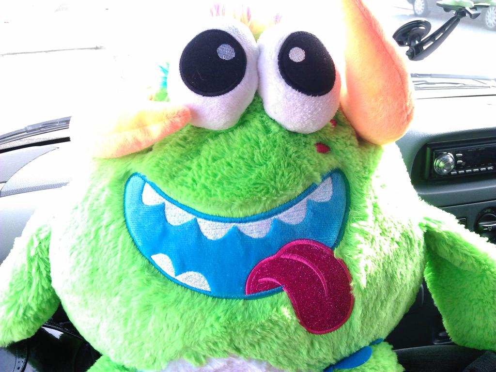 BubbulaHound's tweet photo. The ladyperson maked us run 5 kilometers so I murdered this fing. Hims name is Norris an I hates him. #revenge http://t.co/IUCQ1sM6KF