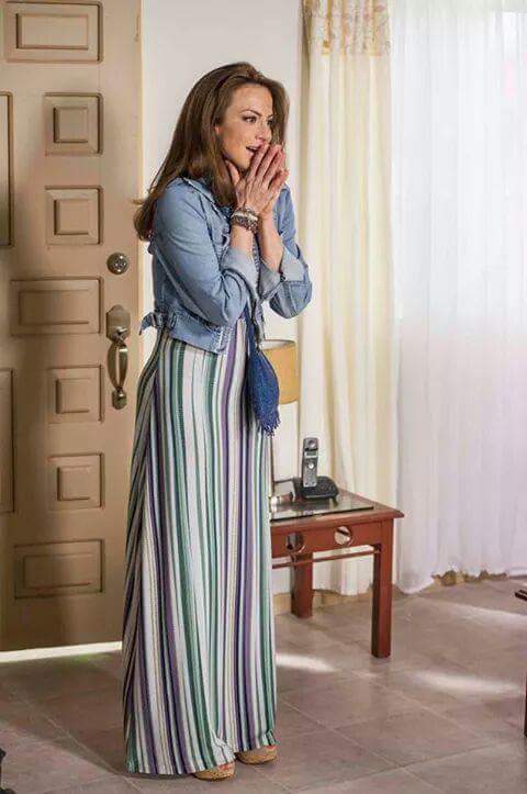 Angelica_Barva's tweet photo. Porque Silvia es tan hermosa?😭😍😭😍😭😍#PreguntaDelDia http://t.co/SwJ5aCTplT