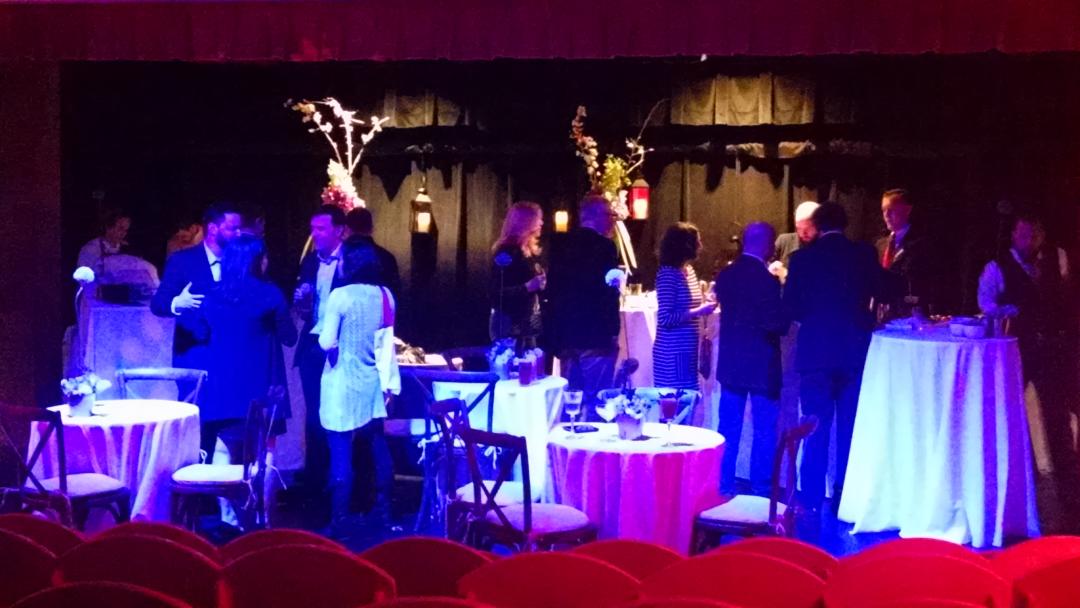 BLFboston's tweet photo. @MaisonPremiere turned a theater into a neon pop-up. Amazing! #ToquesandTonic http://t.co/fBgrRVmu8V