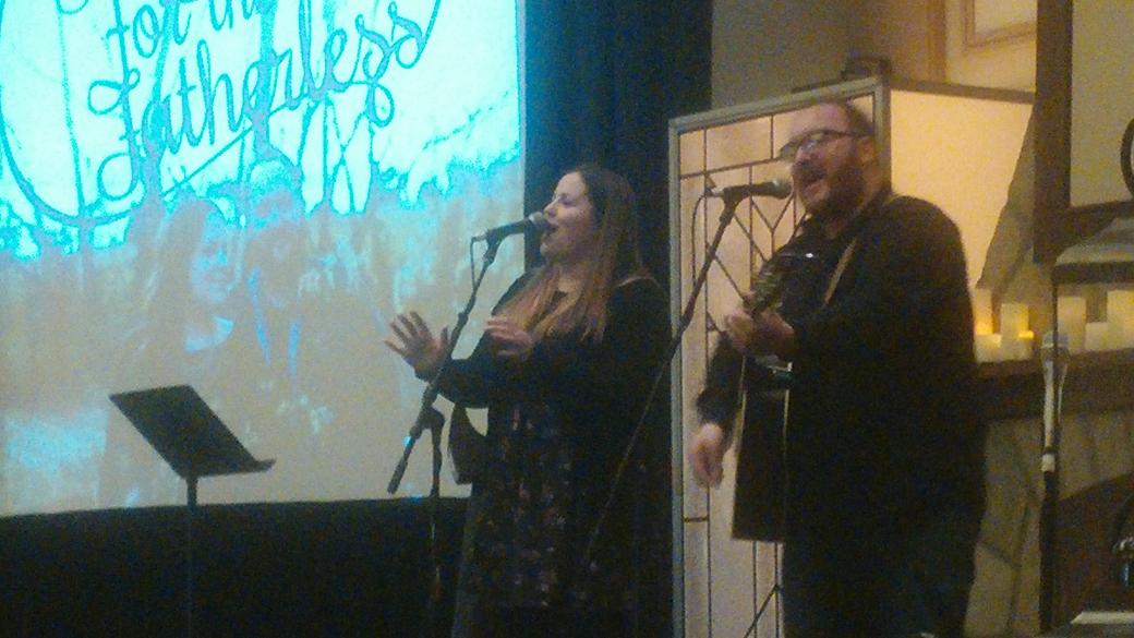 mark_w_winz's tweet image. Worshipping with @FTFatherless at #epadenver.