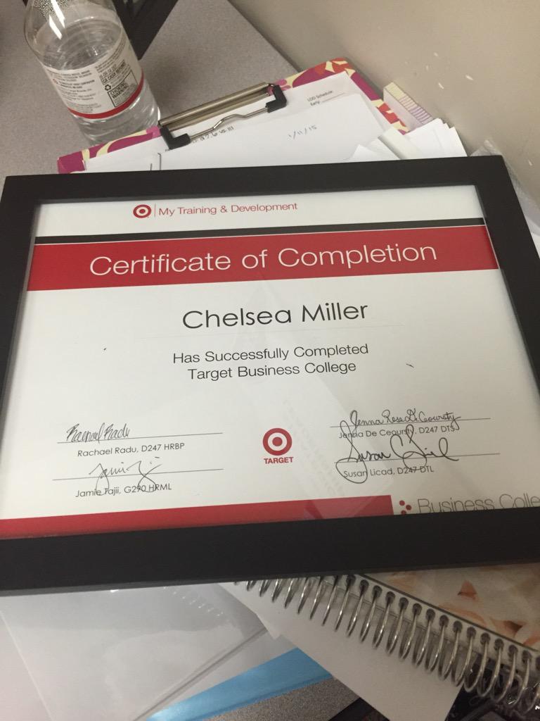 jar_of_ray's tweet photo. "@millerchelseam: Sad to leave my #t0827 family but excited for my new journey at #t1819 !!! http://t.co/5it9ugOuH9" 
Congrats Chelsea!!