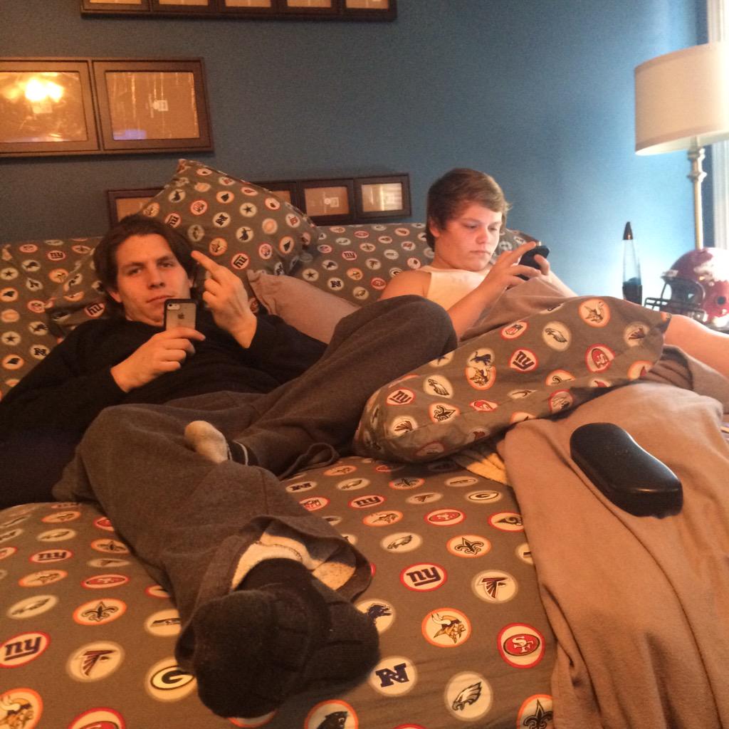 ReileyParsons50's tweet photo. @NicParsons83 #kody #cody #zach #cody #HappyNationalSiblingDay to my adopted brother and my other studs http://t.co/2lYkzu7rBT