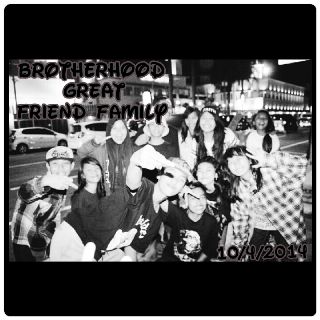 Kami berbeda di saat yang lain sama.