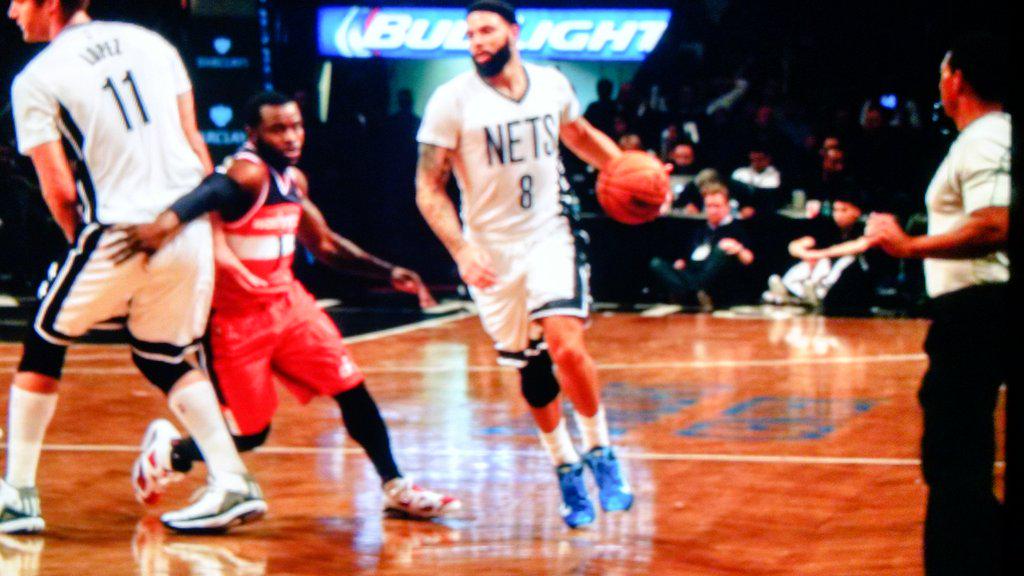 autismspeaks's tweet photo. .@DeronWilliams' sneakers are blue for autism awareness! Check out those kicks! #LIUB http://t.co/Y1diZaBZAc