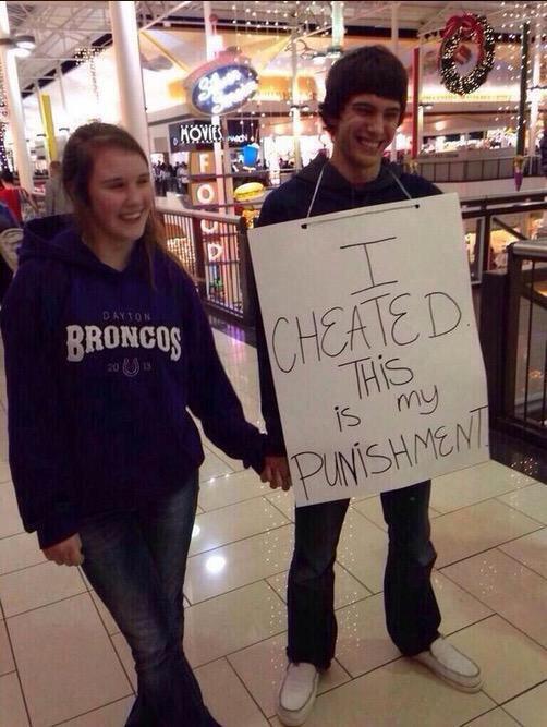 FunnyPicsDepot's tweet photo. She must not realize she looks like the bigger idiot http://t.co/x0pMJiqJzT