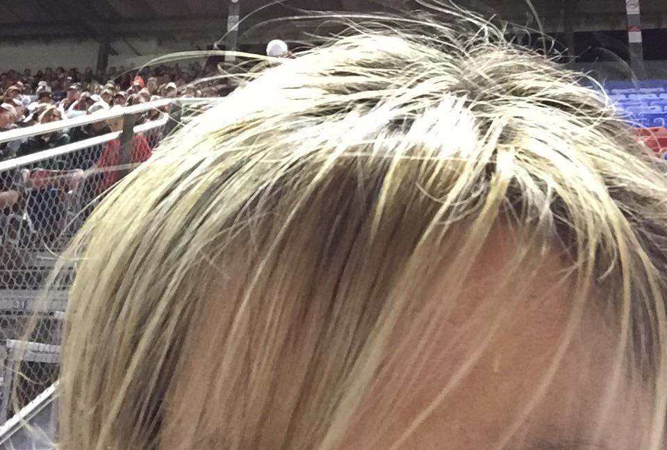Tappanga's tweet photo. I call this one, "Ode to @annoyingracefan". #IHaveBangs #Windblown http://t.co/C646YoSI78