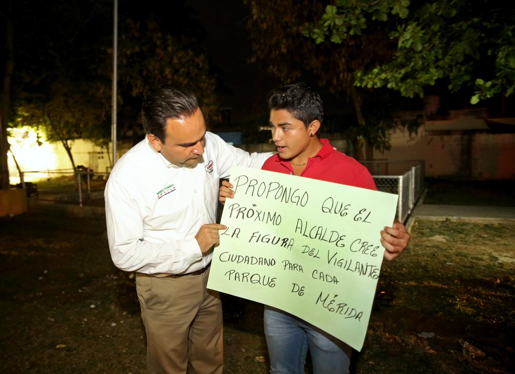 NerioTorresA's tweet photo. Para mayor convivencia #parques limpios con #VecinoVigilante http://t.co/9AQO4txtqG