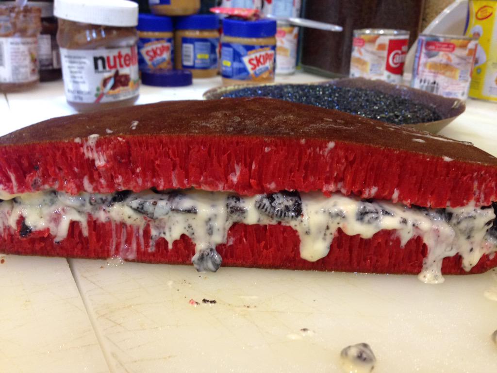 6 Martabak RED VELVET Yang Wajib Kamu Coba Sekarang Juga 6 Martabak RED VELVET Yang Wajib Kamu Coba Sekarang Juga