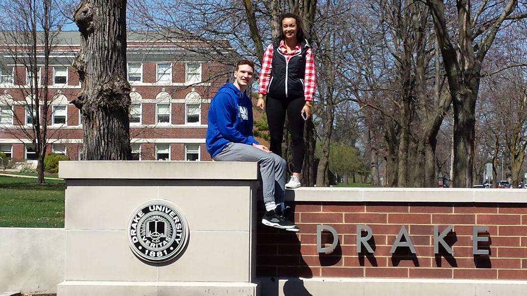 michellewampler's tweet photo. @Aligruhllke and @LaVerdadII #DrakeASD http://t.co/iOwFNTMyQm