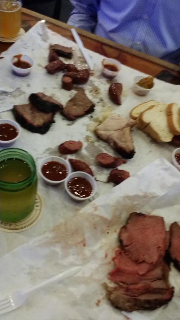 cmmarqua's tweet photo. Annnnnnd then my friends brought us here.... #meatcentral #vegetarian http://t.co/qLZs4CQ5qA