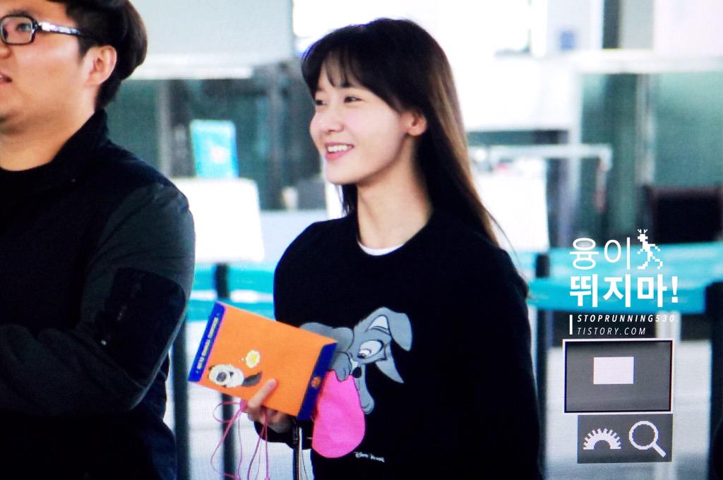 [PIC][11-04-2015]YoonA trở về Hàn Quốc vào trưa nay CCRx8kRUAAAAWiP