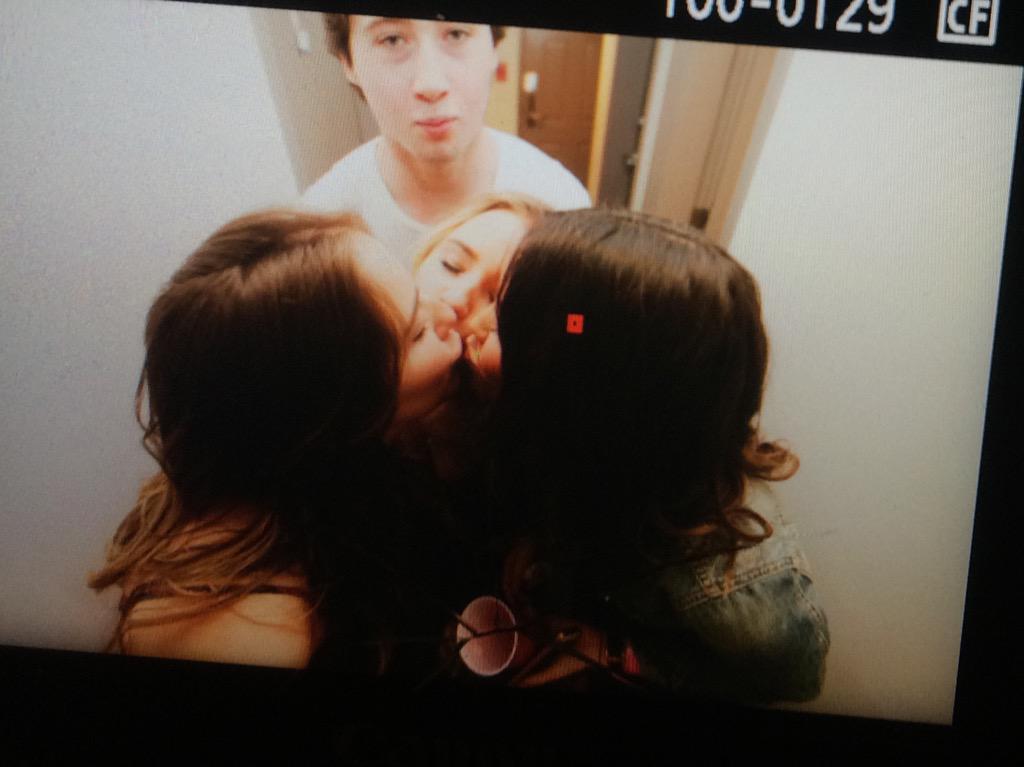 Thebryandellosa's tweet photo. Haha shooting uni parties has become a new thing #UBCO #Recess2015 http://t.co/0ojqe7obfX