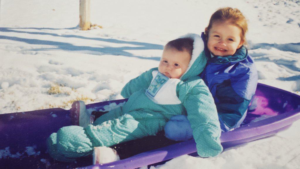 _ryaalllssss_'s tweet image. Happy #NationalSiblingsDay to the ones who I couldn't imagine living without! 💞