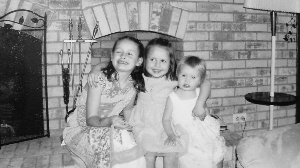 _ryaalllssss_'s tweet image. Happy #NationalSiblingsDay to the ones who I couldn't imagine living without! 💞