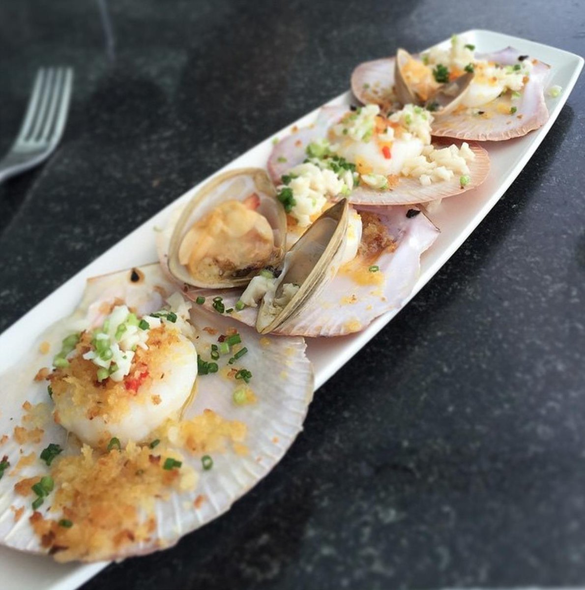 Let the Saturday night line up:Hervey Bay scallops topped with garlic, chilli, lemon &amp; sour dough crumbs#jellyfishbne