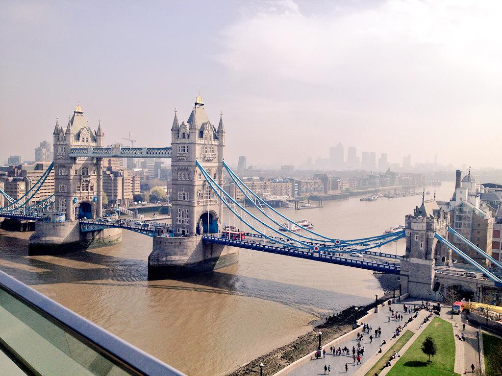 What a great treat of a view at the city hall #dukfuture