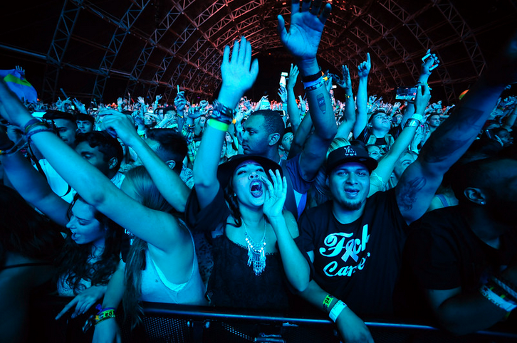 JCMaherPhoto's tweet photo. ICYMI: Photos: #Coachella2015: Best of Weekend 1, Day 1: http://t.co/823DAAfrZq http://t.co/6VyPVanY3g