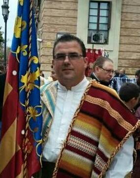 fermingalan70's tweet photo. Nuestro presidente fallas 2016
Miguel Blat i Romero http://t.co/uSYg4FQwuR