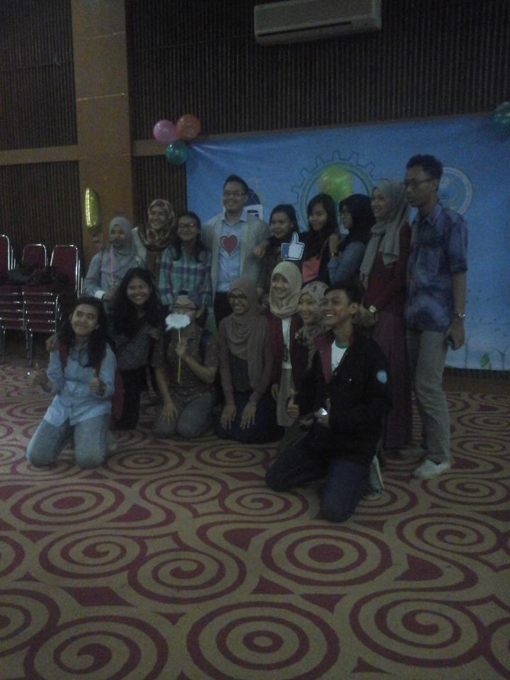UINityBiofest's tweet photo. Photobooth #MiladHIMBIO12 #MiladHIMBIO12 #MiladHIMBIO12 http://t.co/0ZQaS6Ygth