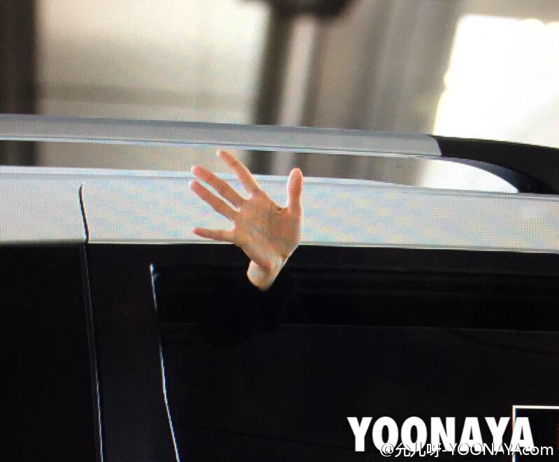 [PIC][11-04-2015]YoonA trở về Hàn Quốc vào trưa nay CCSK6hOUEAA56AP
