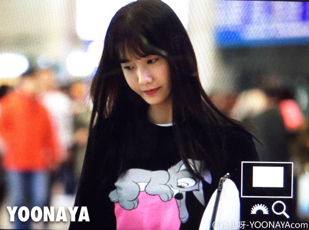 [PIC][11-04-2015]YoonA trở về Hàn Quốc vào trưa nay CCSKuQ4UwAEsQDr