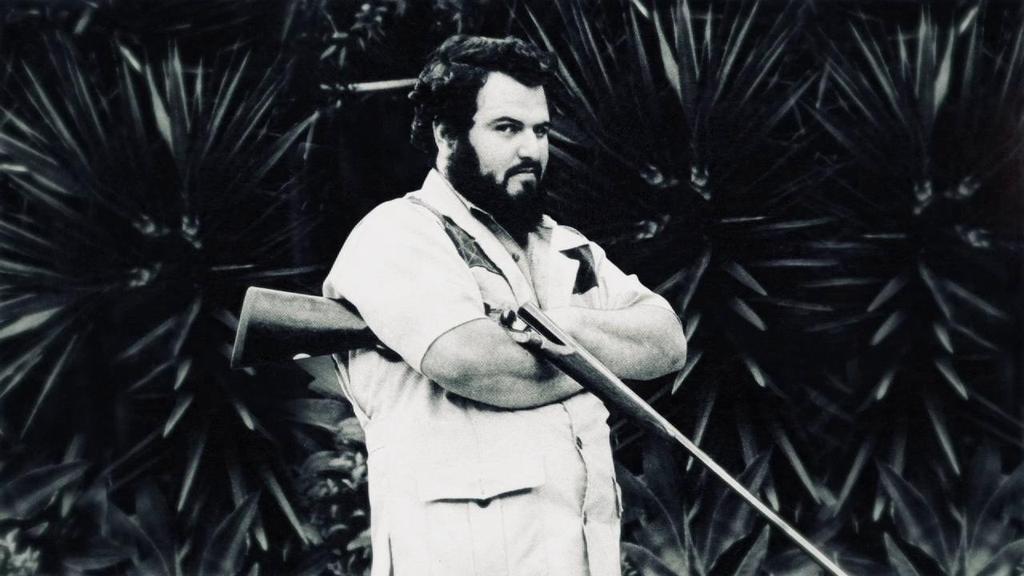 Todos en pie... Cumple años hoy el bárbaro y magistral John Milius...
Happy Birthday, master!!! 