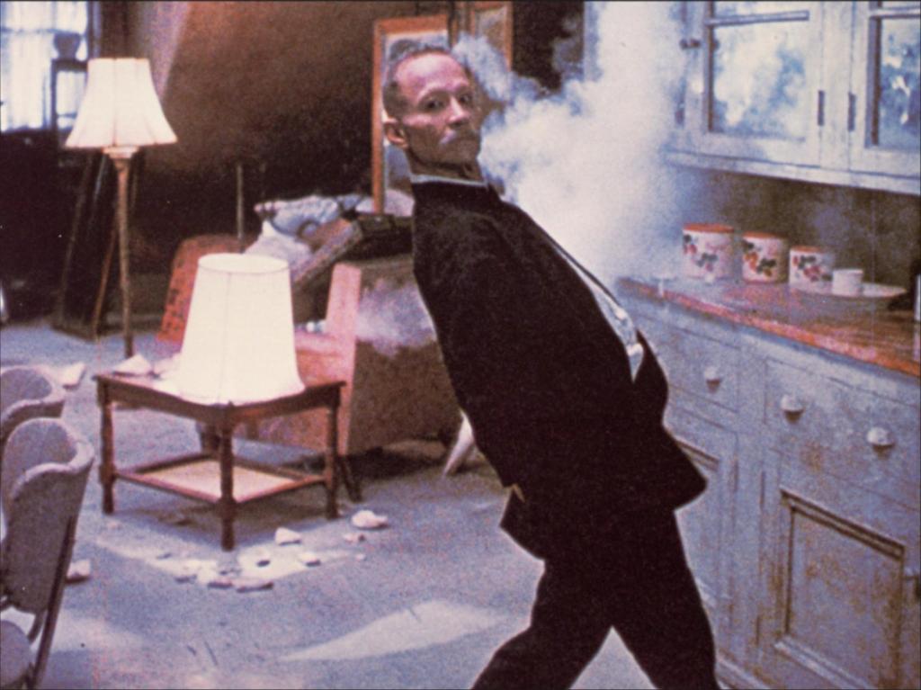 Ni su oscarizado maestro de ceremonias CABARET ni gaitas, su mejor rol es este...
Happy Birthday, Joel Grey!!! 