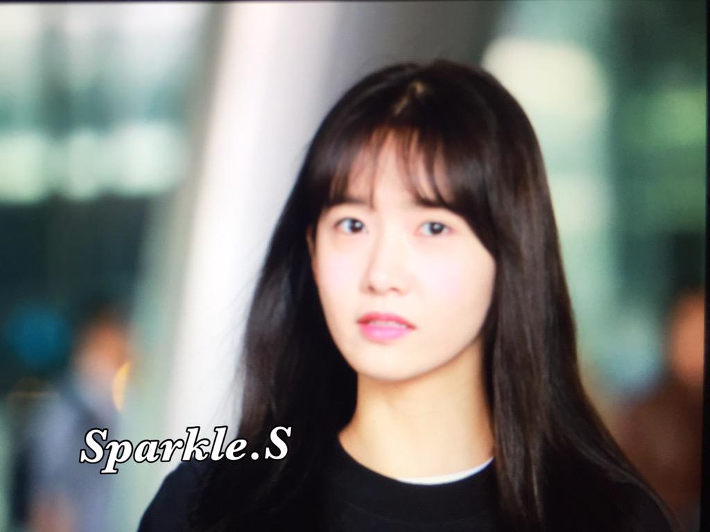[PIC][11-04-2015]YoonA trở về Hàn Quốc vào trưa nay CCSSJxYUkAEWcJp