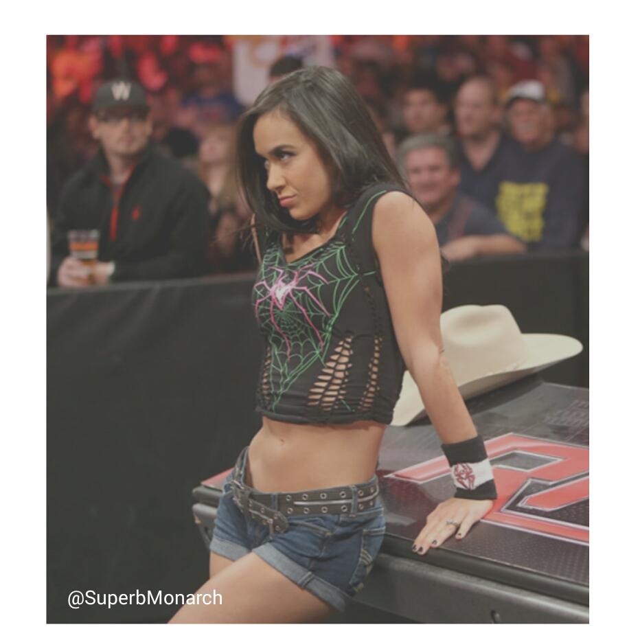 SuperbMonarch's tweet photo. ||. New AJ Lee, RT for me? I'll give ya' a cookie? || http://t.co/i8ZdPuJyWu