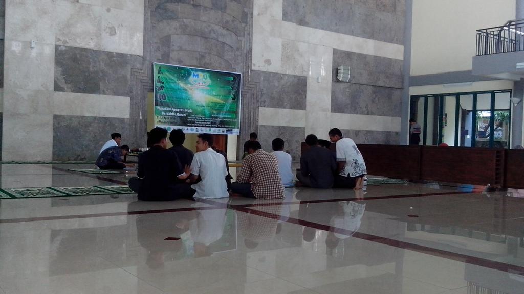 Ini cabang tartil
Admin seneng banget sama tartil, ademmm 
Yuk yg mau dengerin yg adem bisa ke maskam 
Be thereee :D