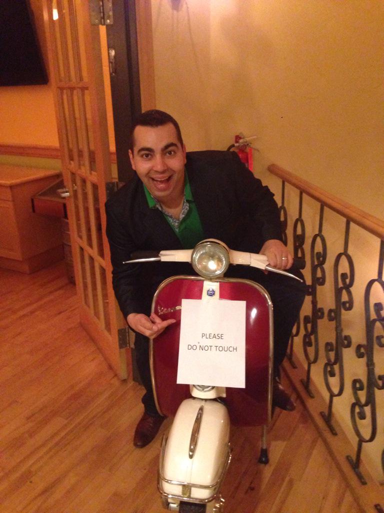 Sat Khez tweet media