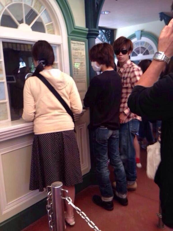 ジャニーズwest画像部屋 Twitter પર 本日9 21 日 ジャニーズjr 遭遇 ディズニー 岩橋玄樹 岸優太 神宮寺勇太 宮近海斗 拾い画 Http T Co Y4bkhe7qmy Twitter