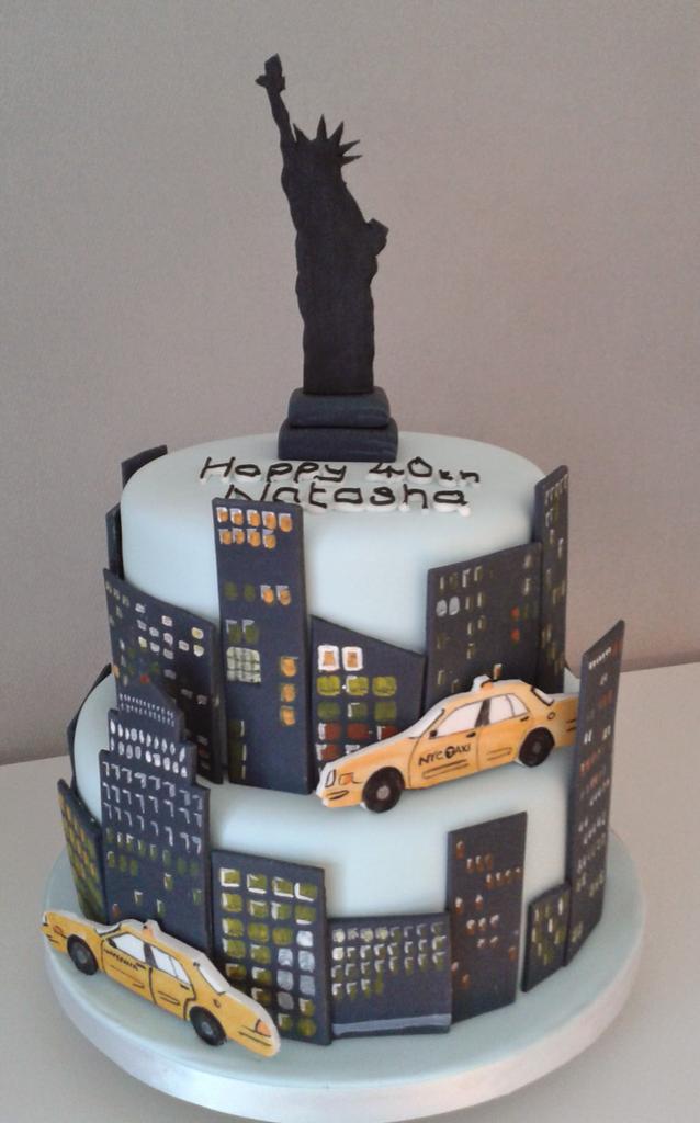 kcbish75's tweet photo. # newyorkcitycake #yellowcab http://t.co/Y5iYQWqCta