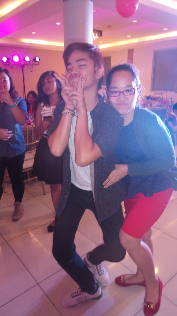 SnersRIZAL's tweet photo. "@JAMAICAharts: @BagetsJLMinions @dncscn Eto oh! Close sila hahahahaha http://t.co/STf7idLbNe" #JeNice is next to #JaiLene 😍😍💕💕😂😂