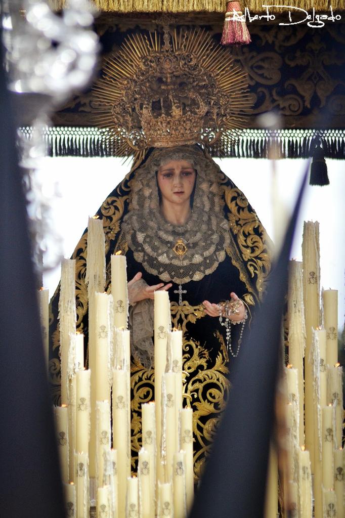 GALERÍA. Sábado Santo. Hermandad de los Servitas cirialsevillano.blogspot.com/2015/04/sabado… <a href="/RealHdadServita/">Real Hermandad Servita</a> <a href="/LosServitas/">Hdad. Los Servitas</a>