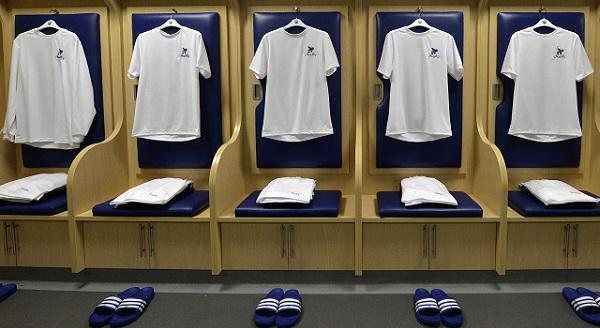 WBA's tweet image. The home dressing room is ready for #AstleDay, are you? RT if you can't wait to get to The Hawthorns #WBALEI #COYB