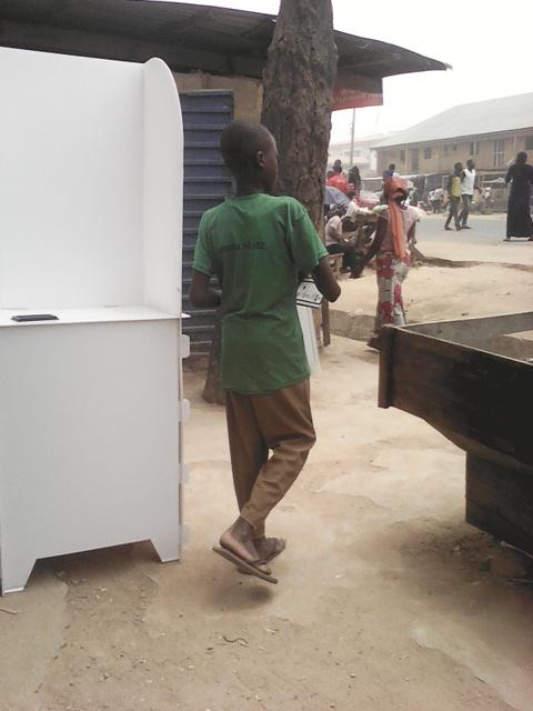 BabatundeCASH's tweet photo. Smh* Cc: "@INECAlert  "@ItodoPriscilla: Underage voting here in Mac Williams Junction,Jos North LGA #Plateaudecides  http://t.co/3IyvUMgGsf