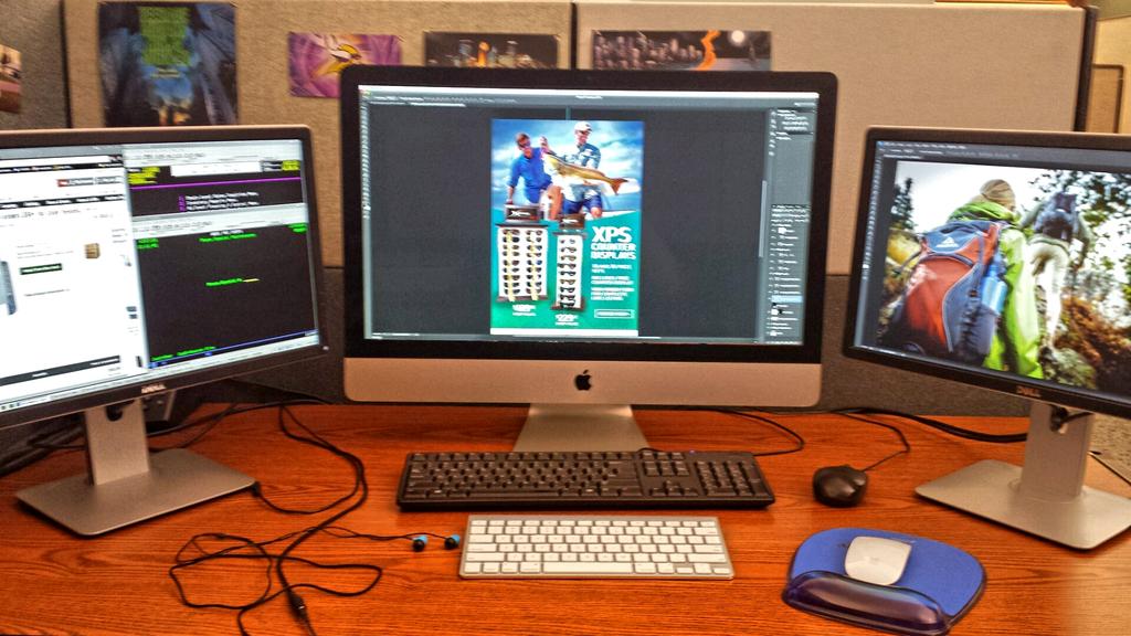 _brogers_'s tweet photo. This is my new setup at work. I love it. http://t.co/c1u4iC3397