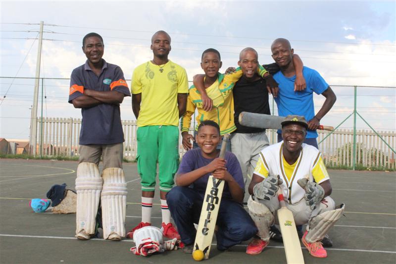 JeanneVWHerald's tweet photo. Mohlakeng Cricket fire http://t.co/Ju2zAkxplZ @OfficialCSA @Jacasport @ProteaCricketSA @RfonteinHerald @sport http://t.co/fCh9QCtfEl