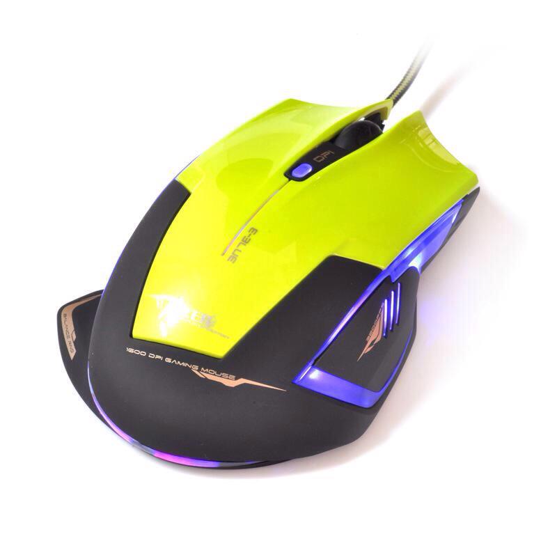 eblue_uk's tweet image. Don't forget our #giveaway 😄 For a chance to #win the Mazer Type-R #gaming mouse RT &amp;amp; follow 👍