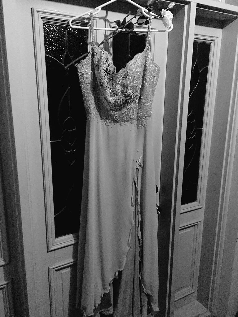 HelenaStamoulis's tweet photo. My thoughts and prayers go out to your family, friends and fiancΓ©. RIP Stephanie #putyourdressout #rememberstephanie http://t.co/angSMOH8fj
