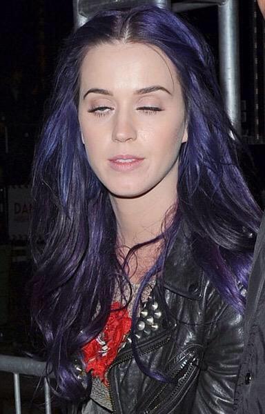 saminrl's tweet photo. katys iconic faces at coachella http://t.co/ZjXNGXWvhi