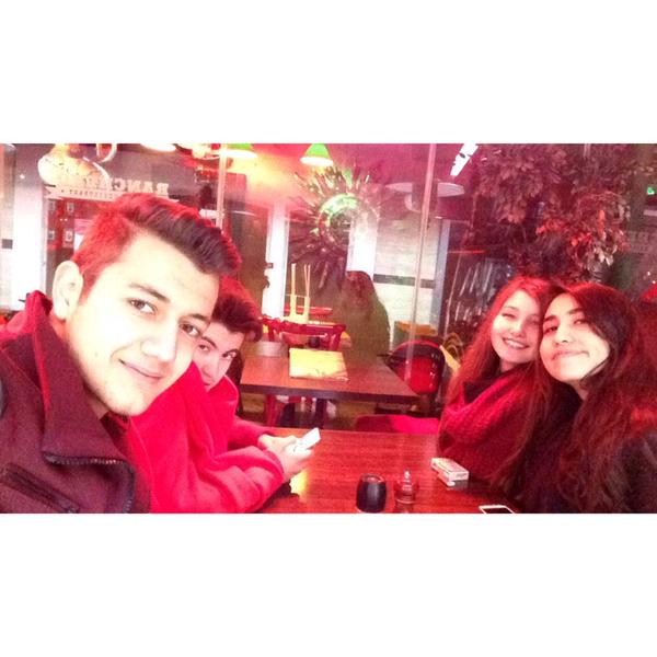 yuksoy's tweet photo. Kankalarla takılmaca http://t.co/ks3vPsILYl