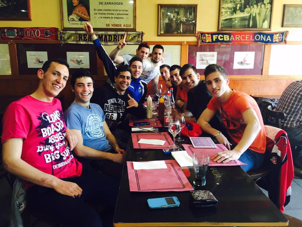 El_garrafonFC's tweet photo. Ascenso conseguido! Bravo campeones!! 👏 http://t.co/fbnnH5mjuz