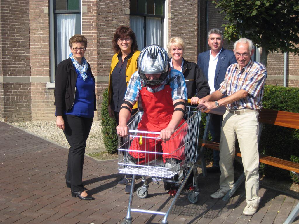 <a href="/ocdreumel/">Oranjecomité Dreumel</a> #koningsdag o.a. winkelwagenrace: prijs 1minuut gratis winkelen.Wie gaat deze prijs winnen? Geef je nu op!