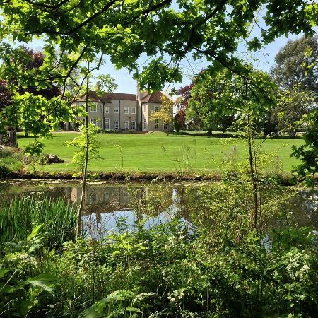 NeilSummerville's tweet photo. "Bristles" done!
Ace crew - slick, well-oiled. 
Rowing boat, dodging willows, weeds, etc. + script=Ooops!
Fun day! http://t.co/hemGNQ98WW