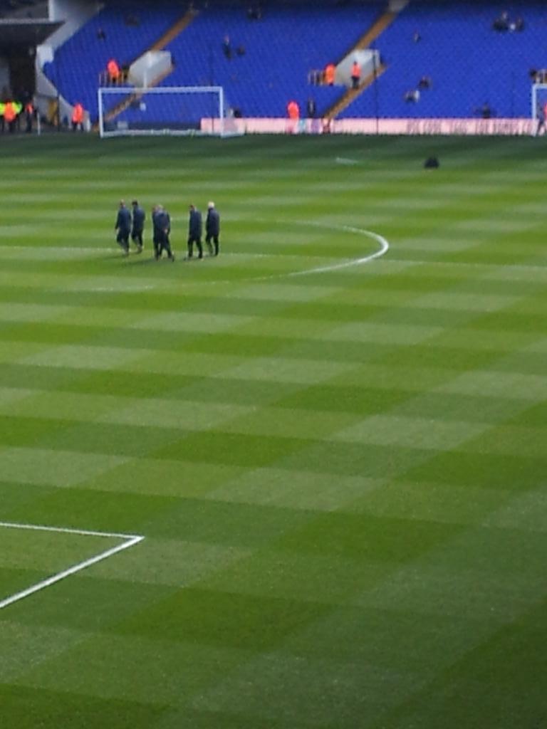 AndrewLiu5's tweet image. I'm inside stadium now after being well fed by @chickking_ . Tony Parks back as well. He'll get warm welcome.