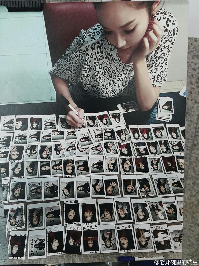 hyori_sunie's tweet photo. "I wrote letters and prepare small gifts for you" - I'm in love 😭 http://t.co/BPbO6Efah3
