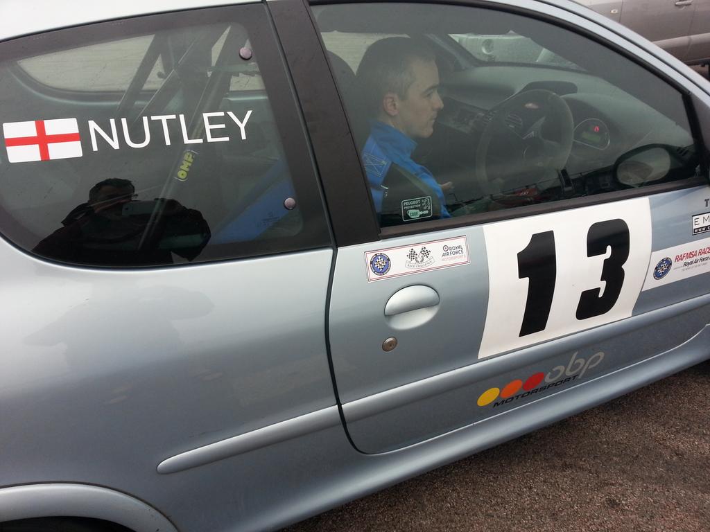 DaveNutley's tweet photo. @RockinghamUK the sun is coming out for a days racing  #RAF #FAMILY http://t.co/92bXainaIU